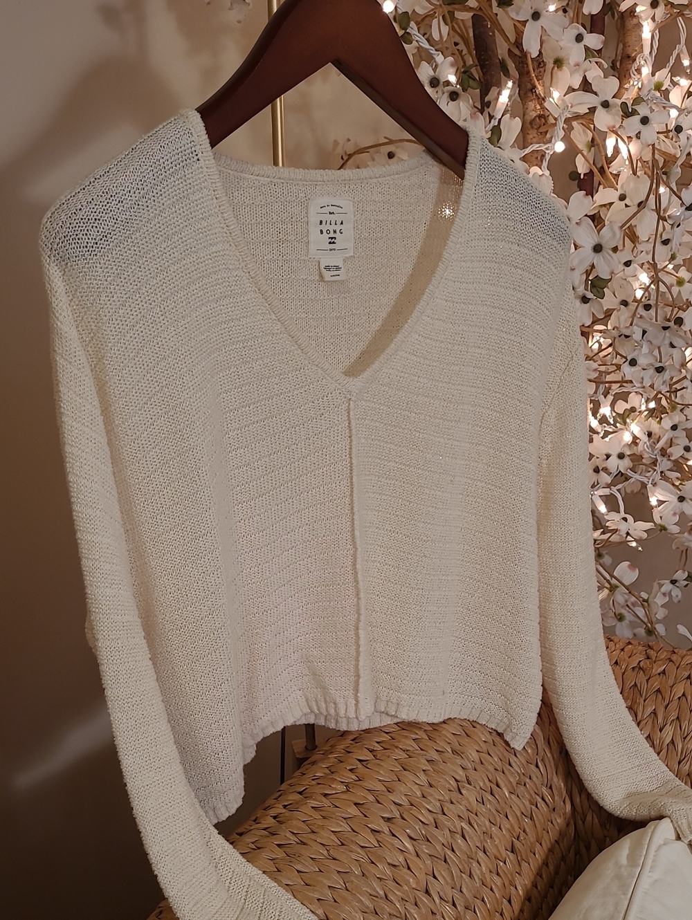 Billabong Lightweight Summer Sweater - Picture 2 of 5